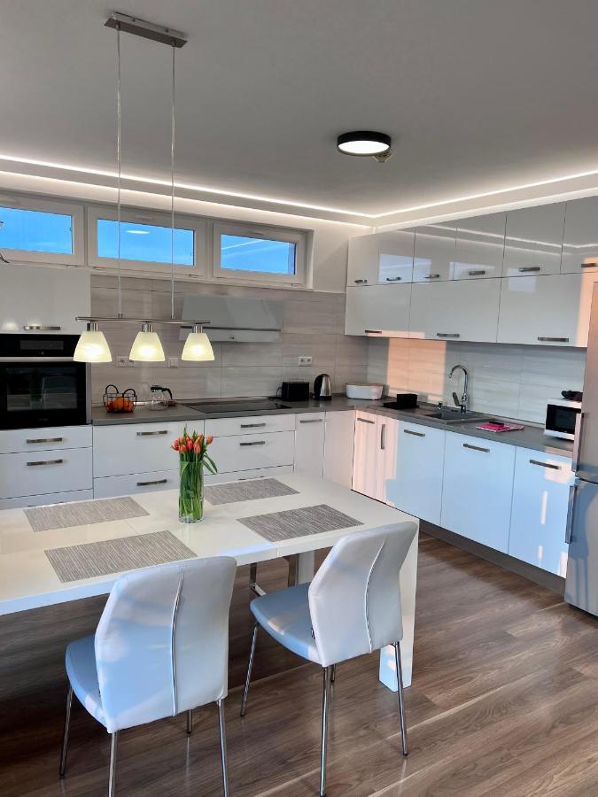 Monte Amnis Kosice Apartment Eksteriør bilde