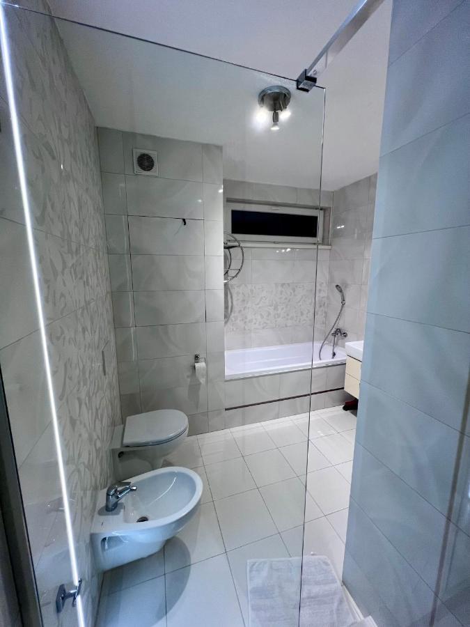 Monte Amnis Kosice Apartment Eksteriør bilde